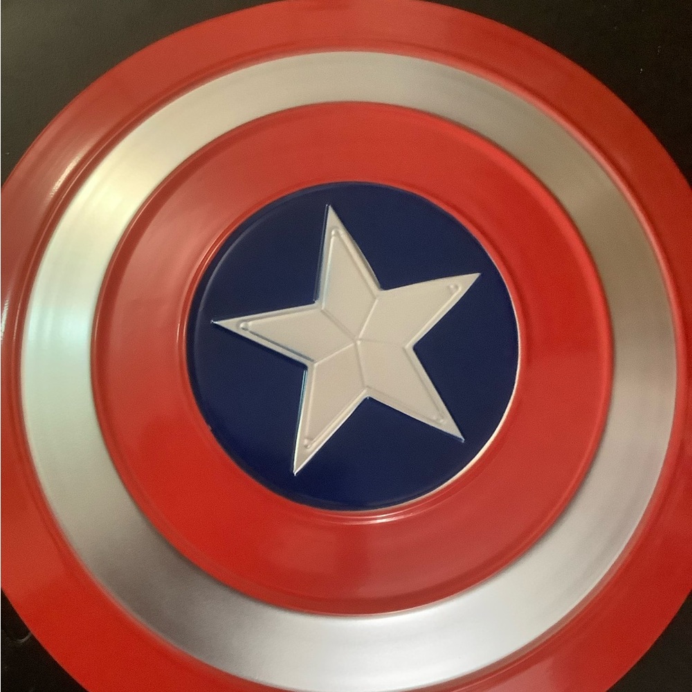 18 in Captain America shield.  Can be used for cosplay or hung up.